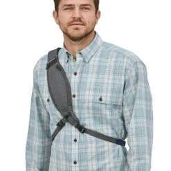 Patagonia Stealth Atom Sling 8L / Forge Grey 9 Patagonia Stealth Atom Sling 8L / Forge Grey -Flugor säljbutik stealth atom sling 2